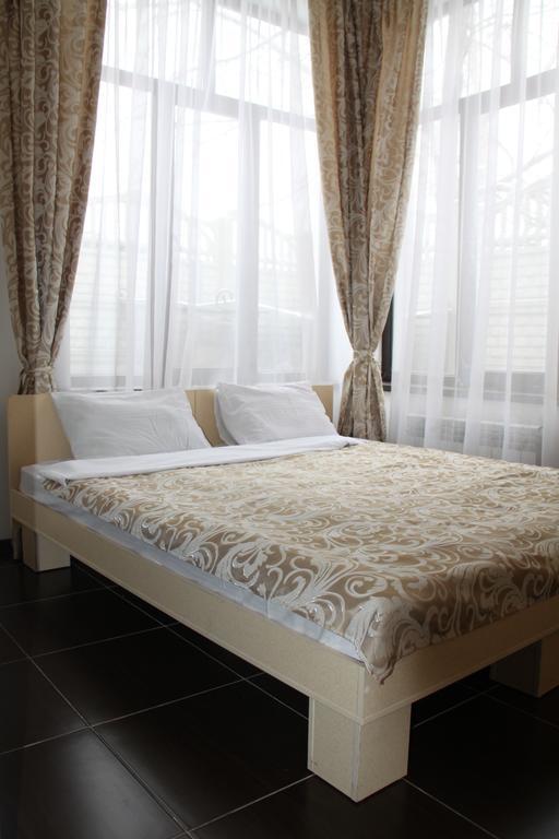 فندق الماتيفي  Tiflis الغرفة الصورة